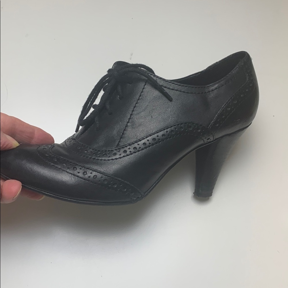 Roberto Vianni Black Leather Lace Up Heeled Shoes, Vintage Look, 3” Heels - Picture 5 of 6